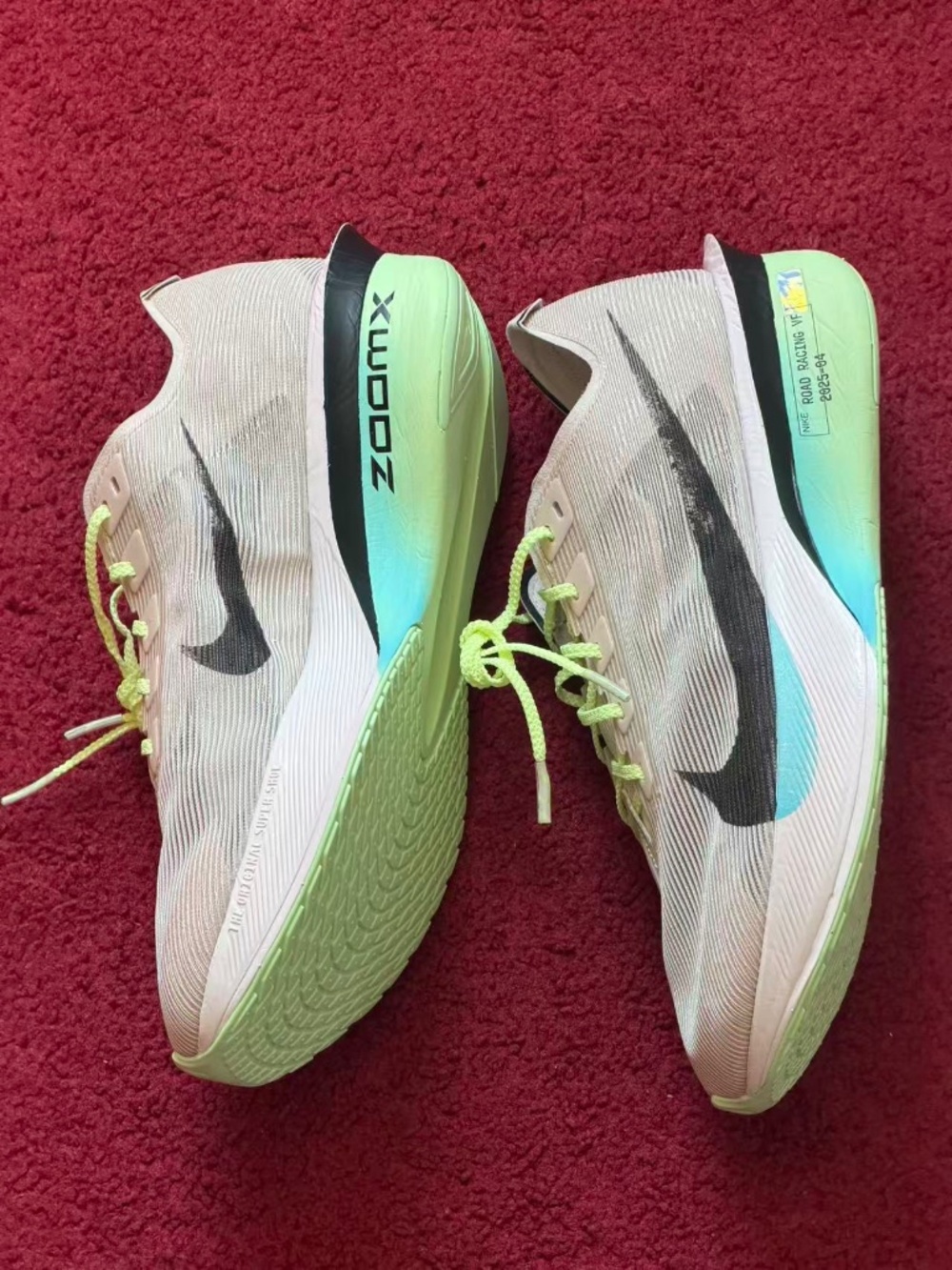 Nike ZoomX Vaporfly 4 Running Racing Shoe Mens Size 9.5 / Womens Size 11